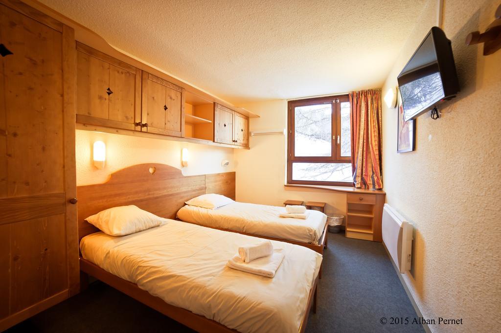 Les Balcons De Maurienne Hotel Montricher-le-Bochet Quarto foto